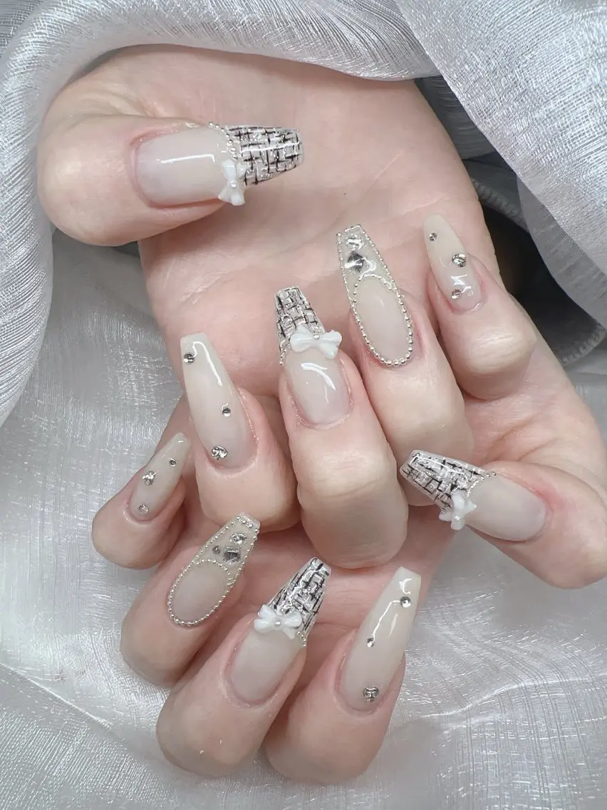 ネイル ハンドネイル Lee Nails チップ長さだし専門店のネイルデザイン