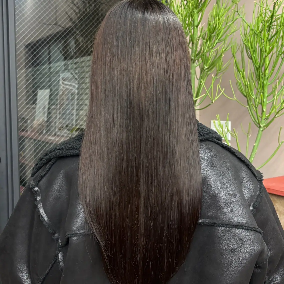 ロング パーマ トリートメント HIBIKI / 透明感カラーのヘアスタイル