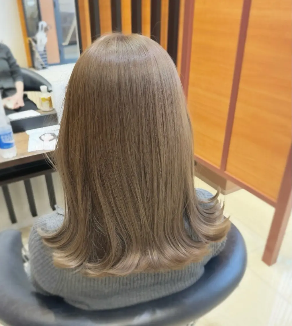 🖤カット+ブリーチ無しダブルカラー+美髪トリートメント💗の写真