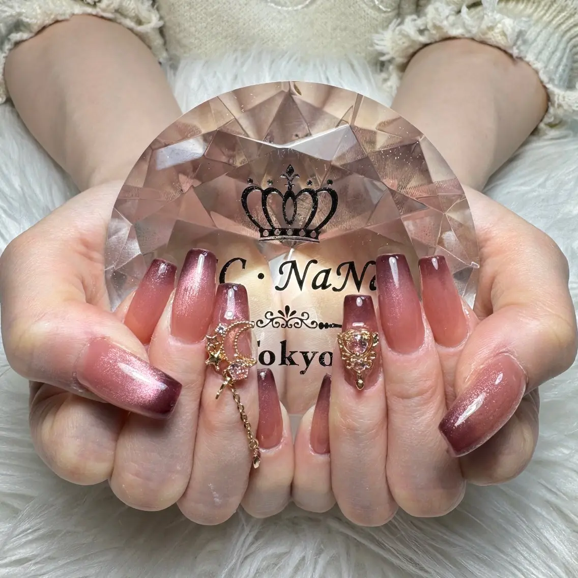 ネイル チークネイル フラッシュネイル ハート キラキラネイル 韓国ネイル ハンドネイル 💎CC・NaNa 韓国風ネイル🌙Cのネイルデザイン