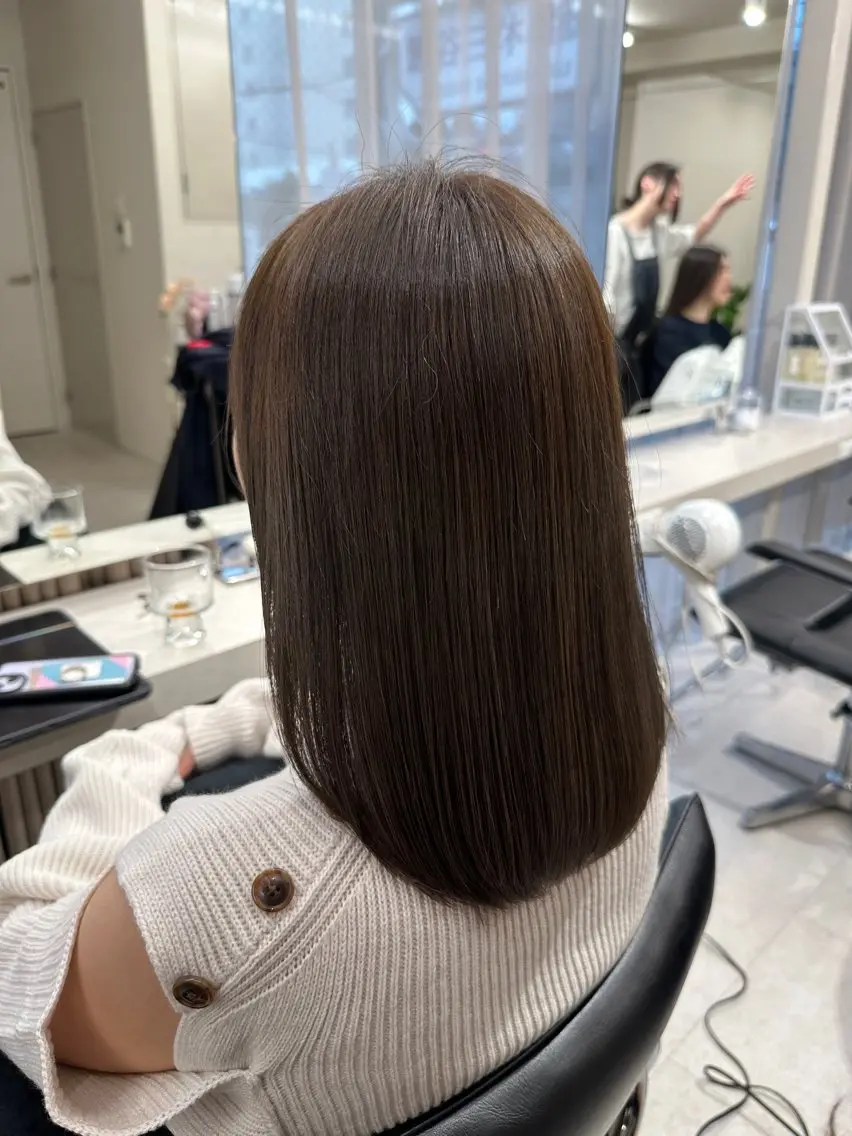 ミディアム パーマ カット 縮毛矯正 トリートメント haru 髪質改善サロンのヘアスタイル