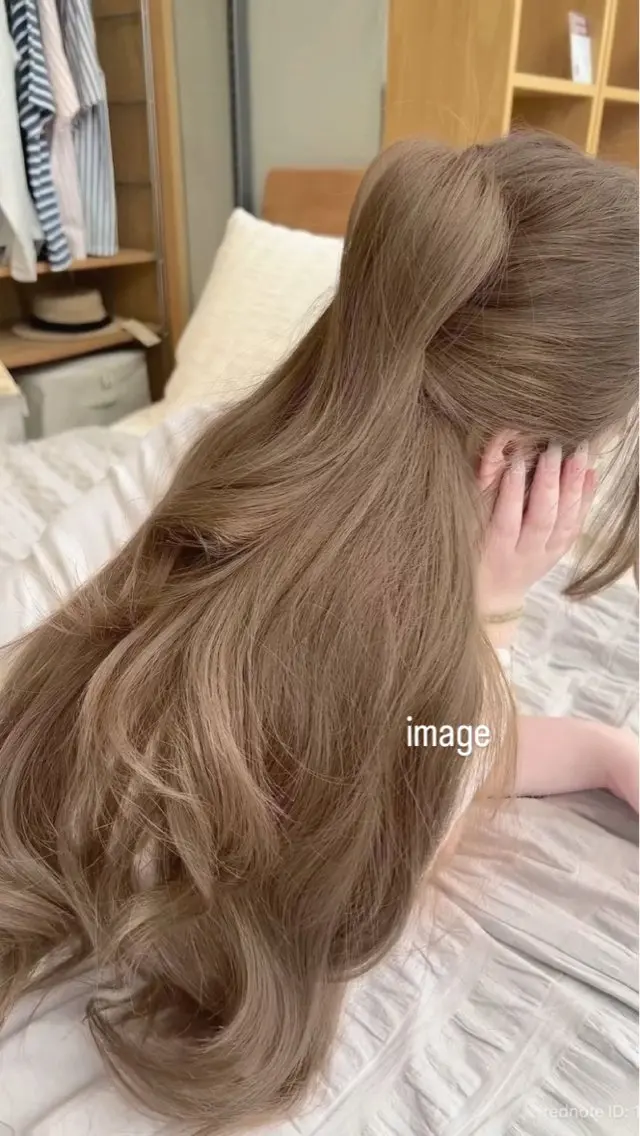 セミロング ヘアカラー 高原 爽箕のヘアスタイル