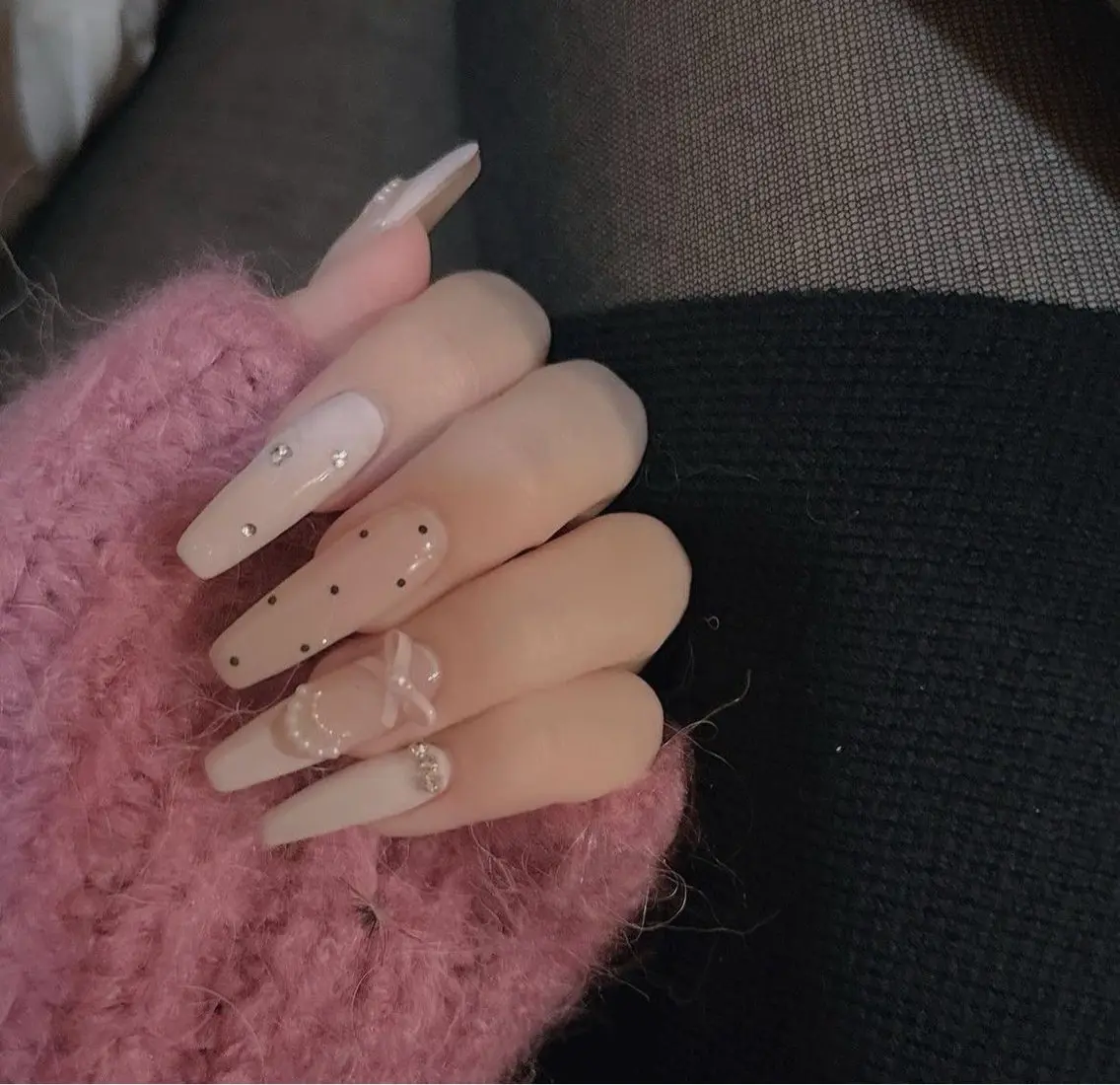 ネイル フレンチネイル ジェルネイル マグネットネイル 持ち込み ニュアンスネイル ハンドネイル Ribbonnail salonのネイルデザイン