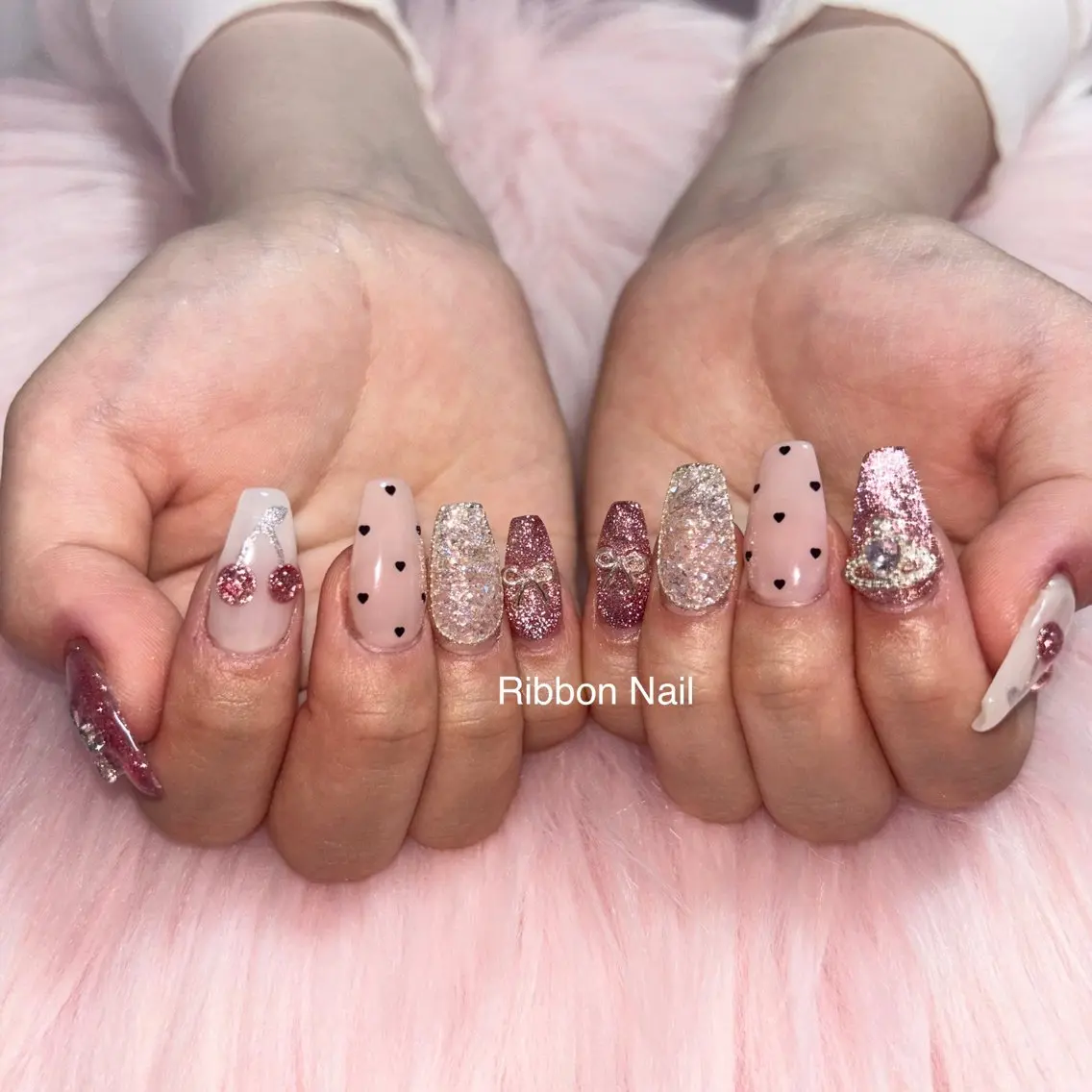 ネイル ガーリー Nail Ambra 小山のネイルデザイン