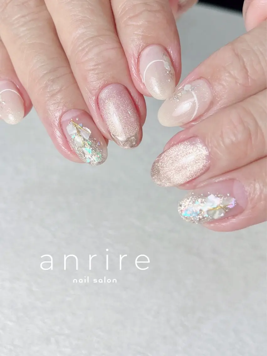 ネイル フラッシュネイル フレンチネイル ジェルネイル キラキラネイル ラメ(グリッター) nailsalon anrireのネイルデザイン