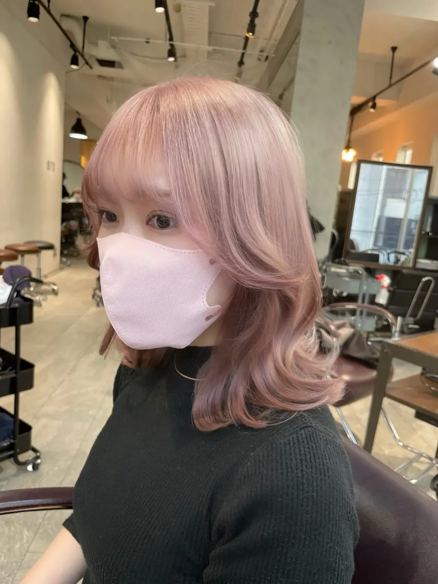 ミディアム カラー ヘアアレンジ 🎀ハイトーン・艶 カラー HANA🎀のヘアスタイル