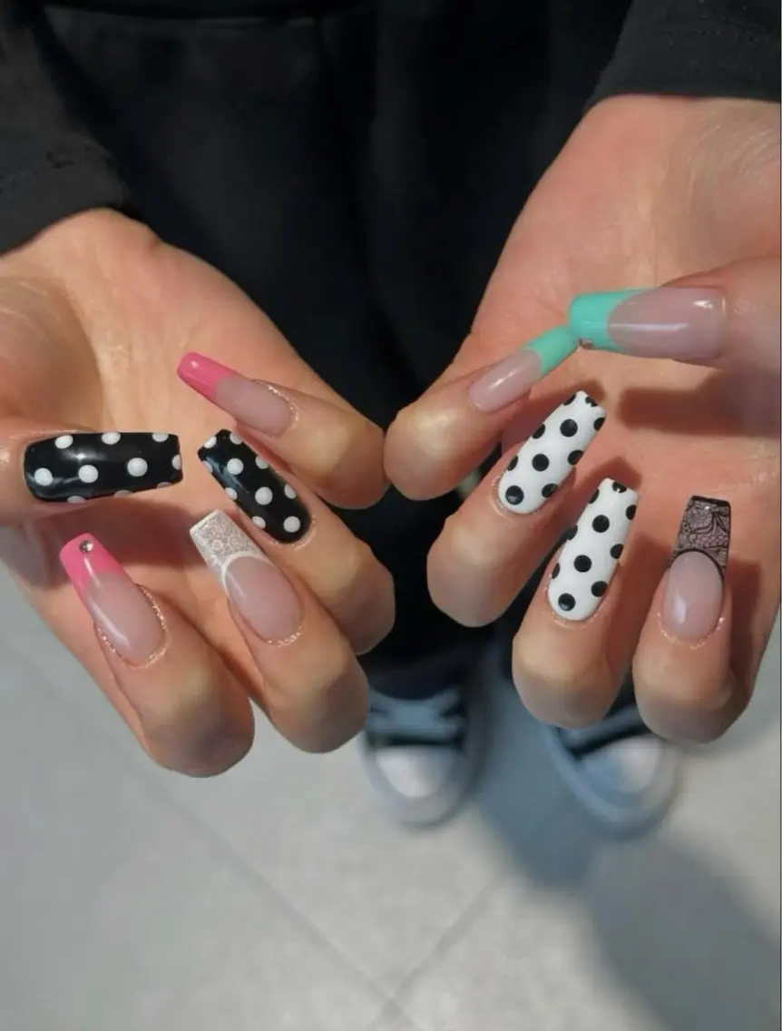 ネイル ハンドネイル HAPPI NAIL CALINのネイルデザイン