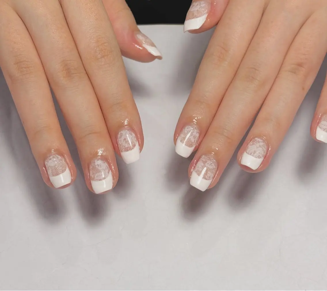 ネイル フレンチネイル ガーリー レース 持ち込み ハンドネイル Nail Salon noiのネイルデザイン
