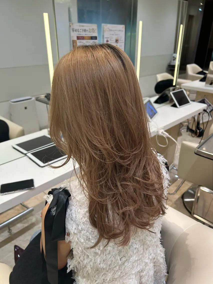 シャンプー+レイヤーカット✂️(ミディアム〜ロング)の写真