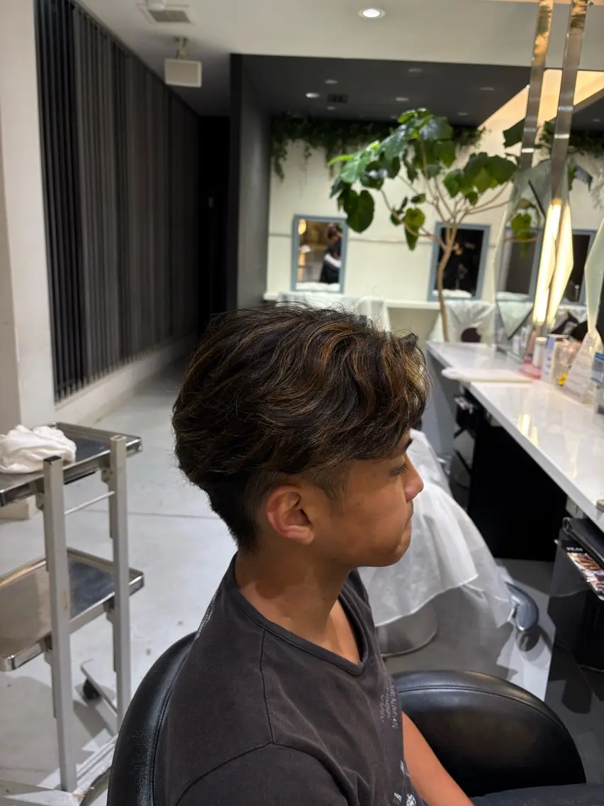 カラー メンズ ヘアカラー 井上 慈温のヘアスタイル