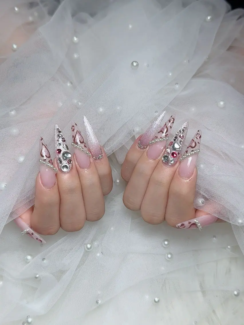 ネイル ハンドネイル ENsalon akiのネイルデザイン
