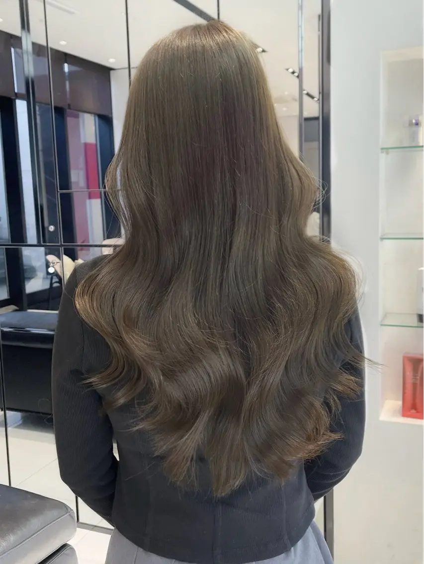 ロング ヘアカラー レイヤーカット🪽 カネコミユのヘアスタイル