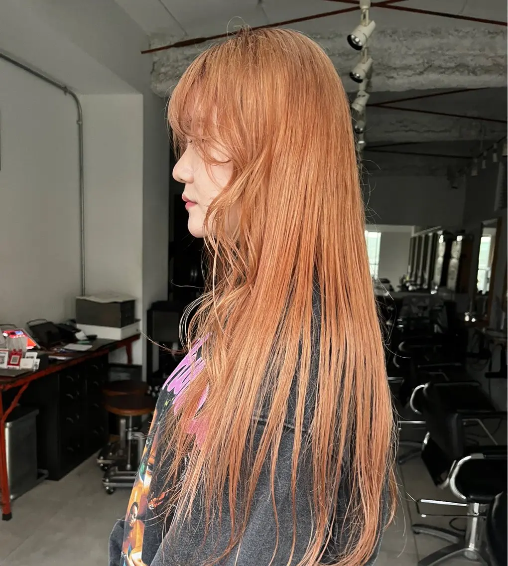 ロング カラー ブリーチ 透明感カラー カットモデル募集中 IKUMI🎀のヘアスタイル