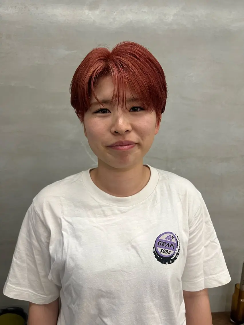 ショート カラー ヘアカラー サカモト ナオミのヘアスタイル