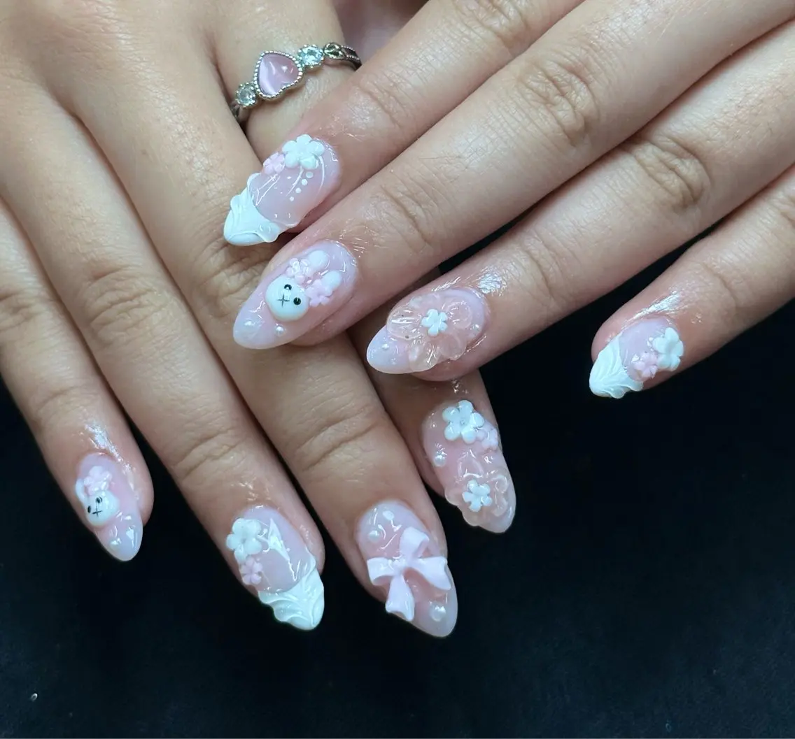 ネイル アートネイル クリアネイル フラワーネイル ガーリー 韓国ネイル Iconic Nailのネイルデザイン