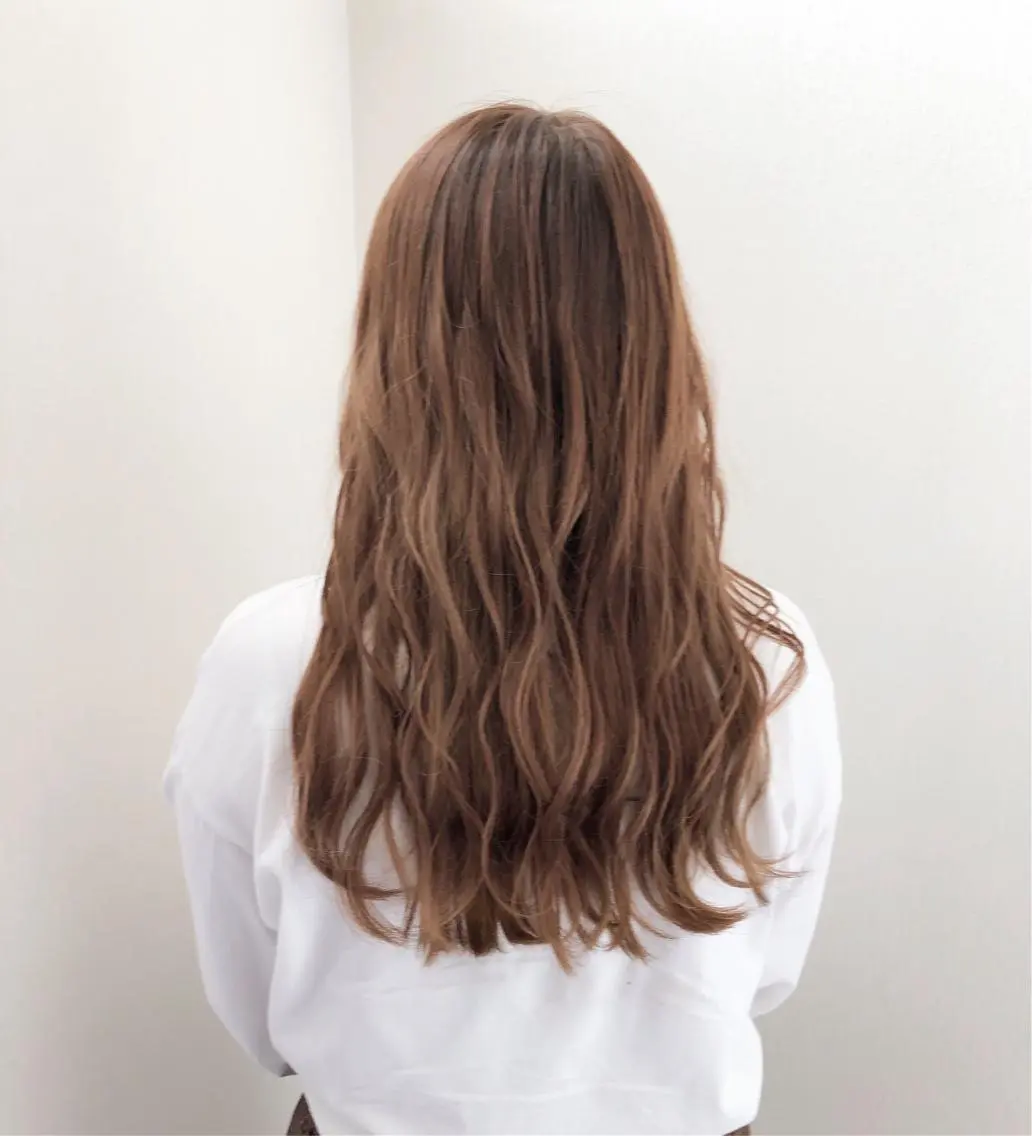 ロング カラー オレンジ 白井 つづりのヘアスタイル
