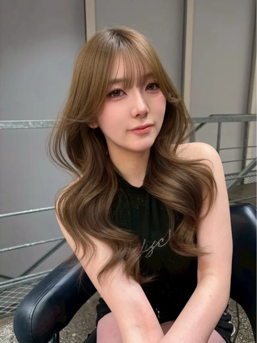 ロング カラー ヘアカラー ヘアセット 上品モテヘア🩶 karen🩶のヘアスタイル