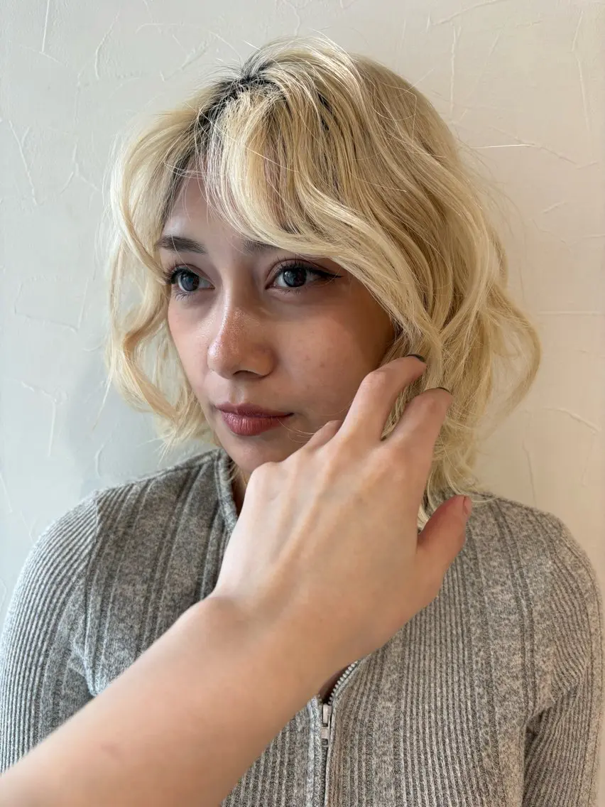 ミディアム カラー ブロンド ヘアカラー ベージュ/ Yunaのヘアスタイル