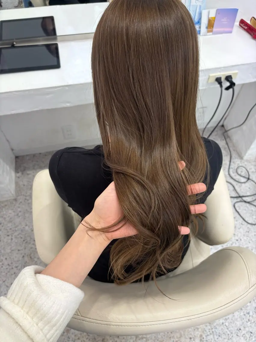 cut+髪質改善straight(縮毛矯正)の写真