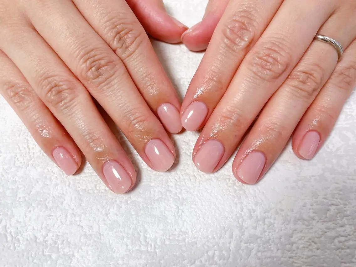 ネイル オーロラネイル フラワーネイル フットネイル フレンチネイル ジェルネイル ハンドネイル mogunail &blowのネイルデザイン