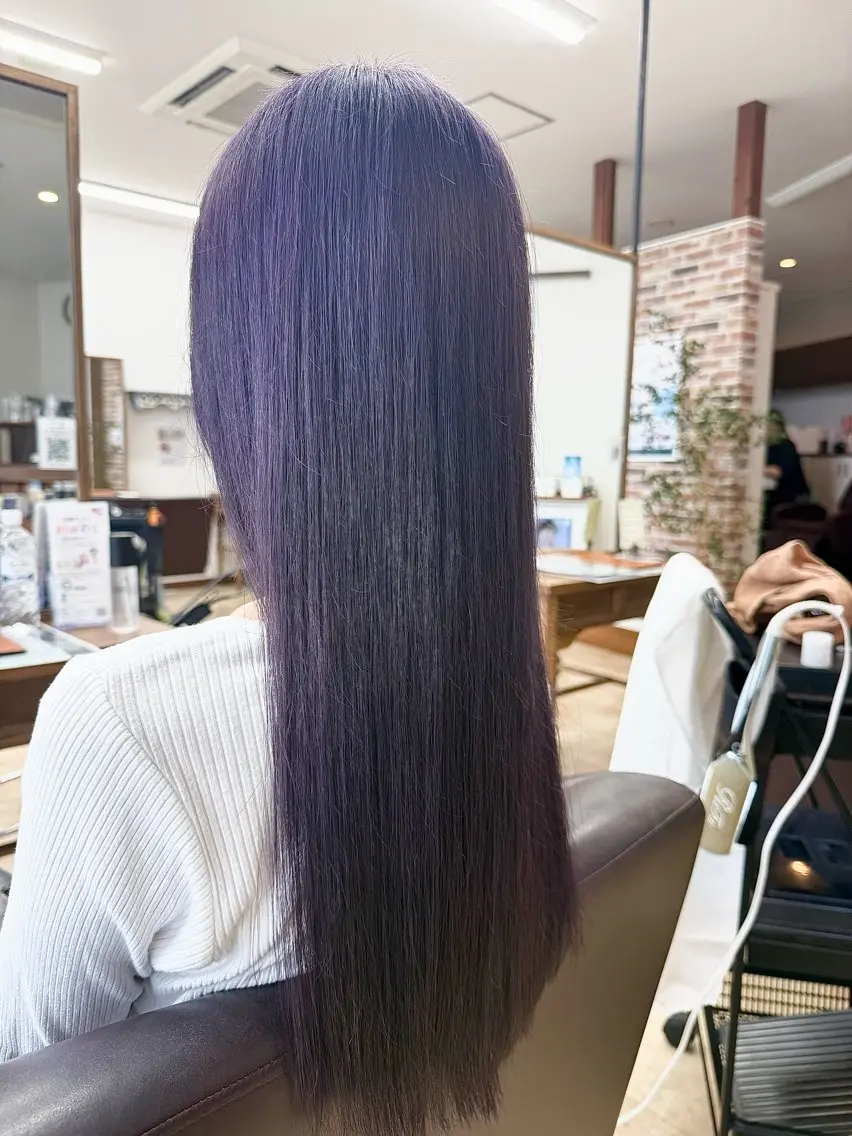 ロング カラー ブリーチ 透明感カラー ラベンダーカラー ヘアカラー 上村華女 髪質改善カラーのヘアスタイル