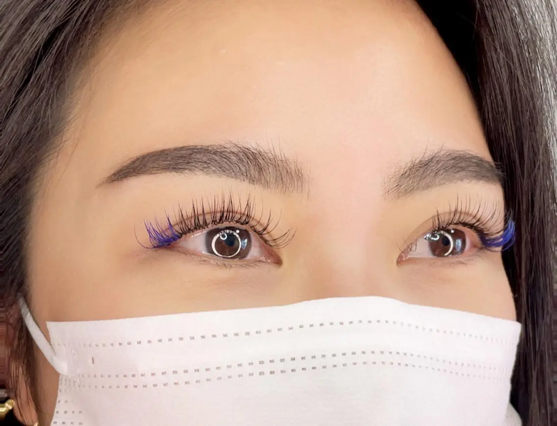 マツエク・マツパ アイブロウ 眉カラー 眉毛ワックス脱毛 フラットラッシュ パリジェンヌラッシュリフト まつげパーマ マツエク salonde CHANELのマツエク・マツパデザイン