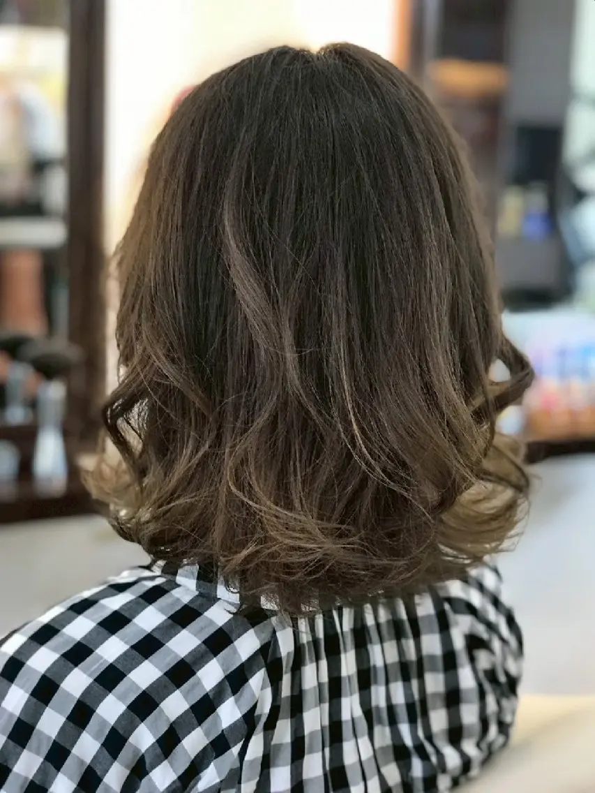ミディアム 古橋 瑞希のヘアスタイル