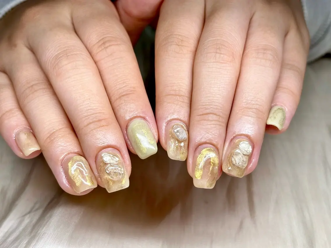 ネイル ニュアンスネイル 冬ネイル ETE LUNA NAILのネイルデザイン