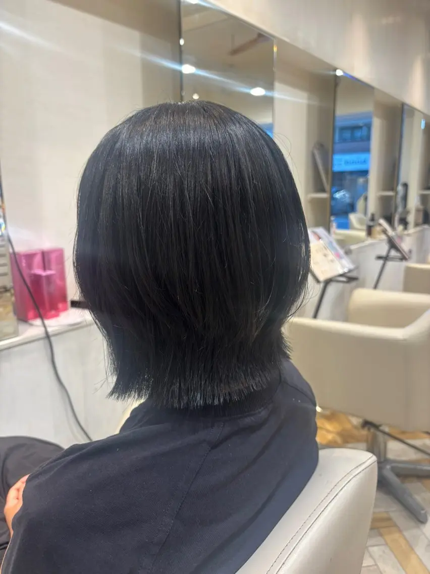 ミディアム 米田 有里のヘアスタイル