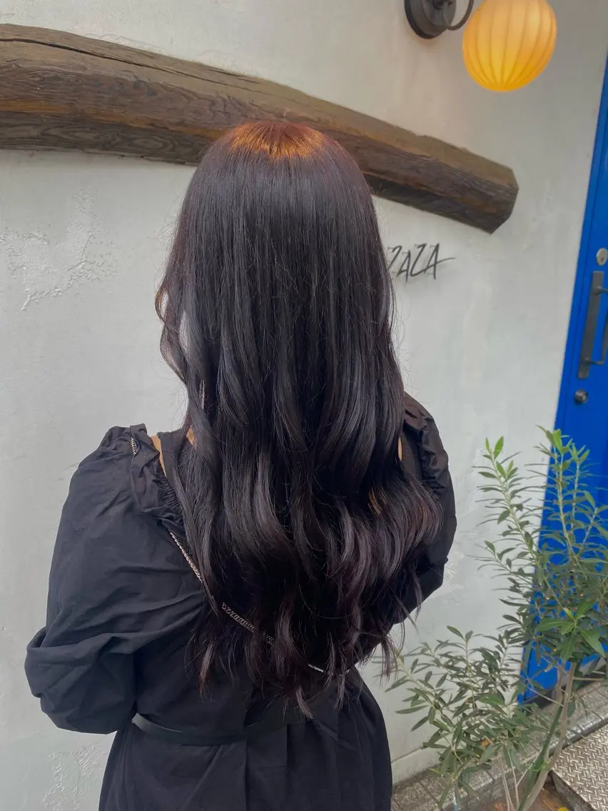 ロング ヘアカラー トリートメント ZAZA YUKAのヘアスタイル