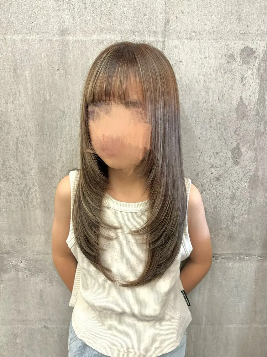 ロング カラー キッズ ハイライトカラー ハイライト レイヤーカット カット ヘアカラー 田中 沙也香のヘアスタイル
