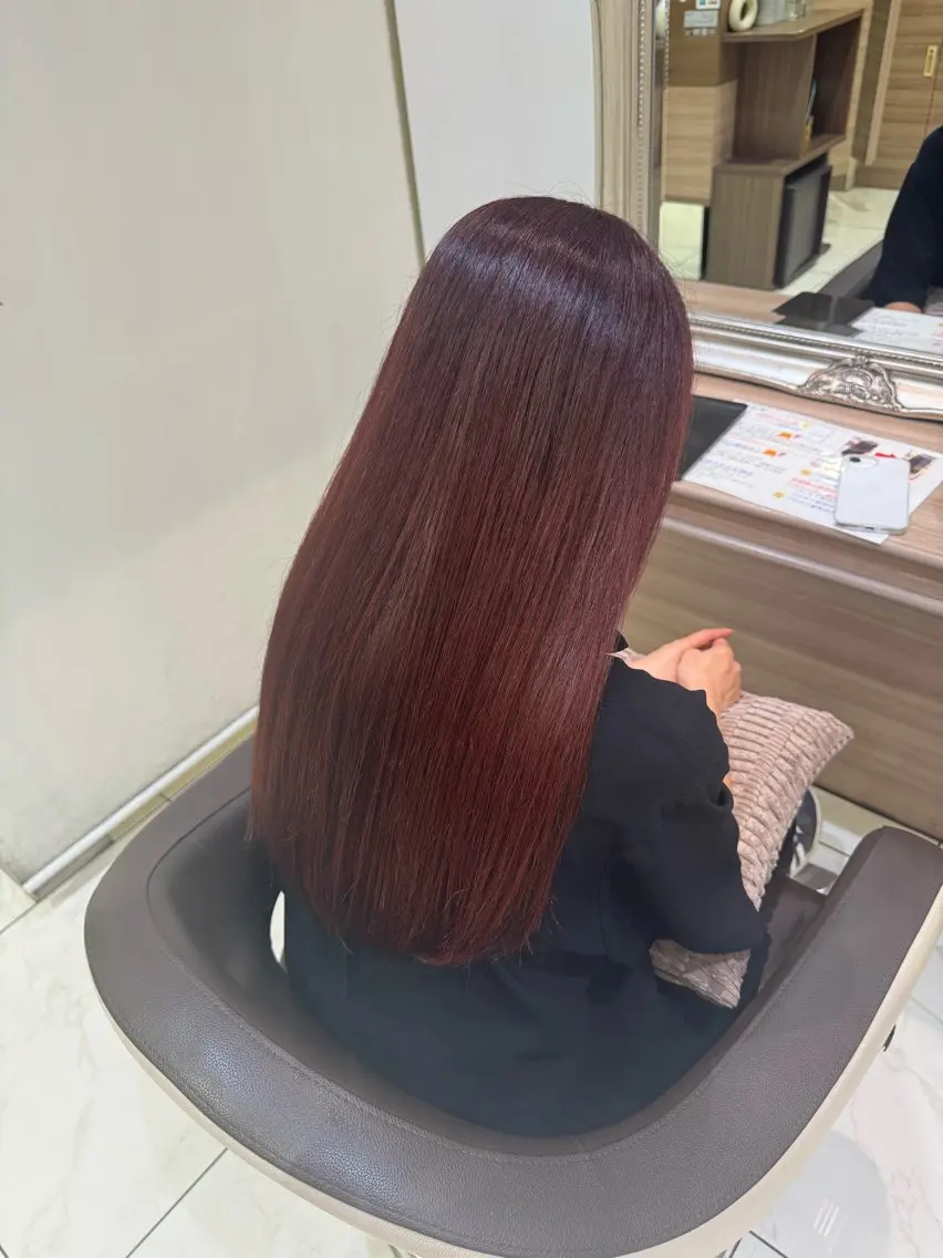 ロング カラー ボルドーカラー ブラウンカラー 寺田 結月のヘアスタイル