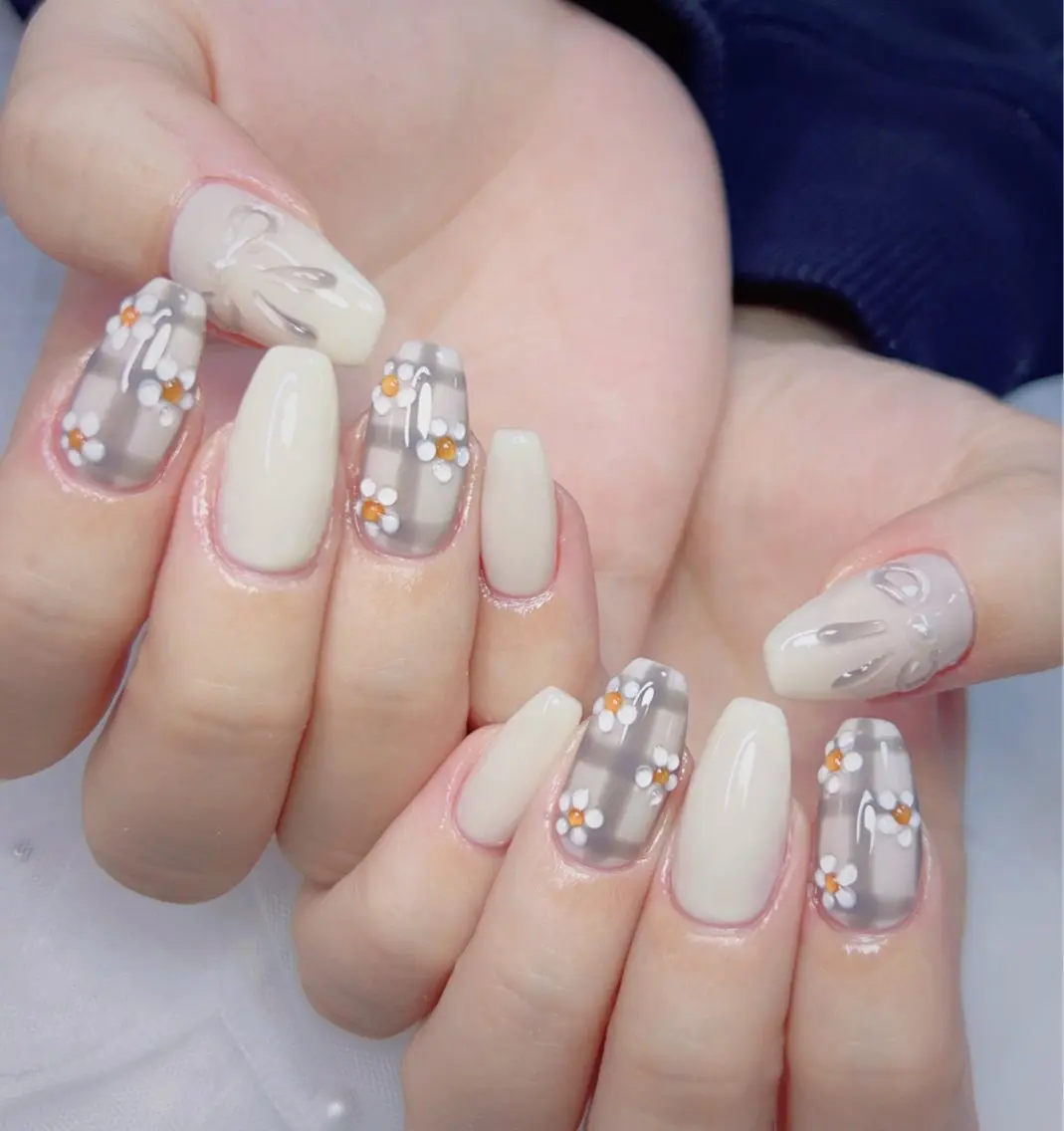 ネイル オーロラネイル 長さ出し フットネイル 韓国ネイル ラメ(グリッター) 👍thumbs up nail👍のネイルデザイン