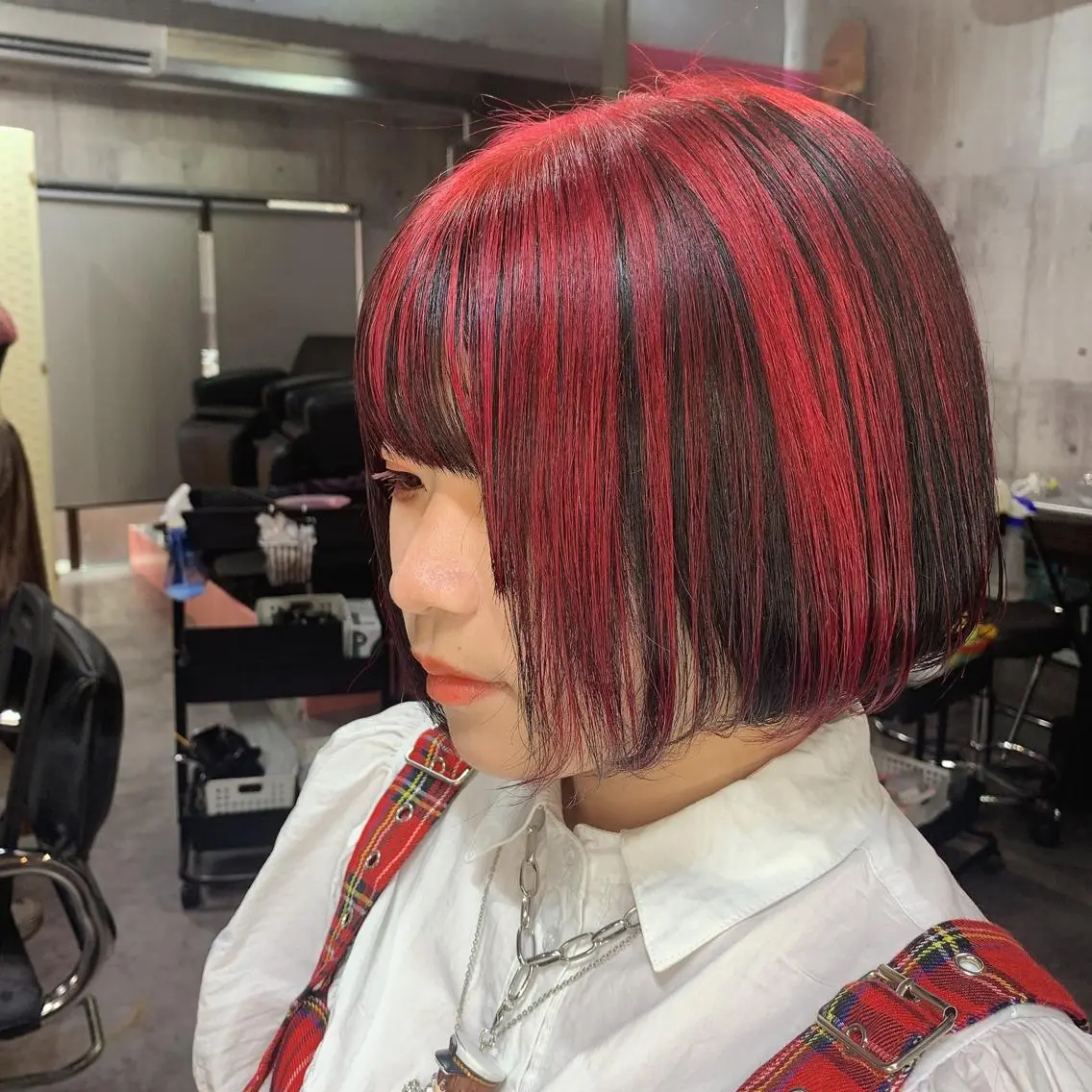 カラー ブリーチ/ウルフ特化 渋谷カルチャー交差点のヘアスタイル