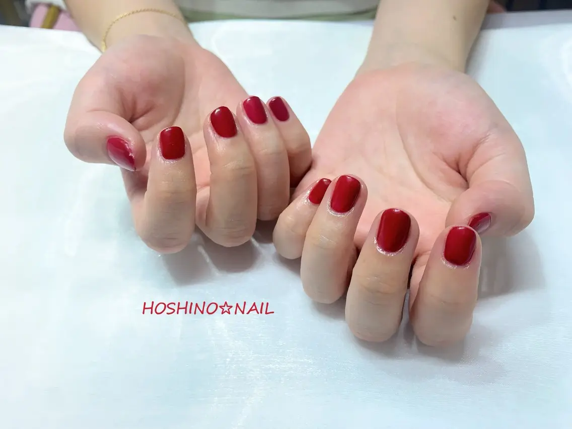 ネイル キラキラネイル オフィスネイル ワンカラーネイル ピンク 赤色 ★Rena Nail★のネイルデザイン
