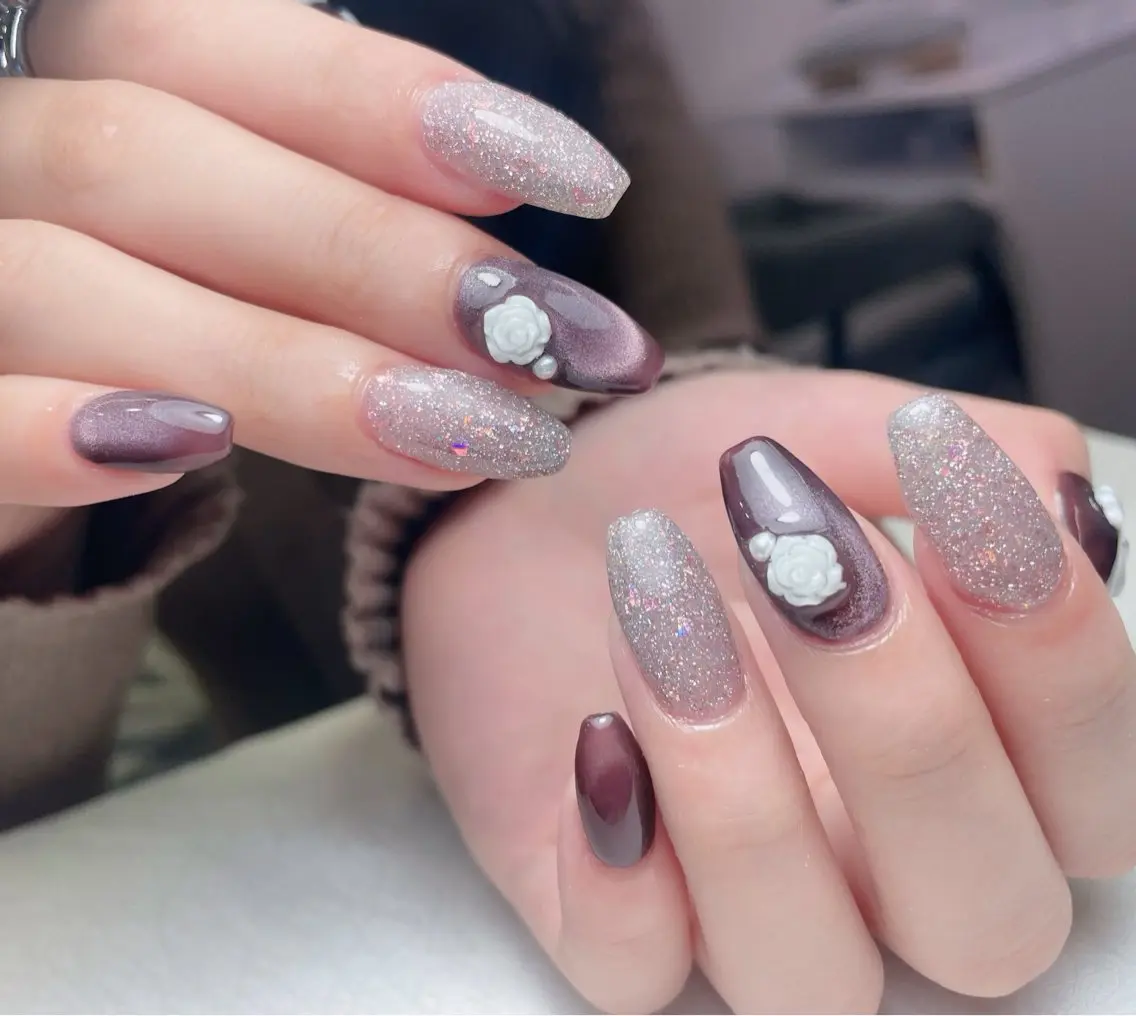 ネイル チークネイル 長さ出し フレンチネイル グラデーション キラキラネイル 中野駅から2分 MEO NAILのネイルデザイン
