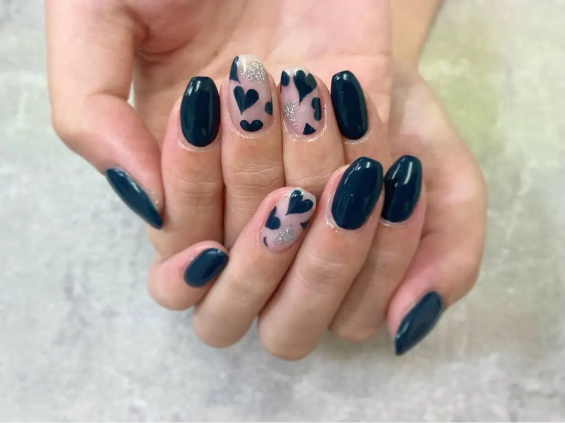 ネイル ハート ネイビー ワンカラーネイル スクエアネイル ハンドネイル foglia❁﻿. ⌇﻿imamuraのネイルデザイン