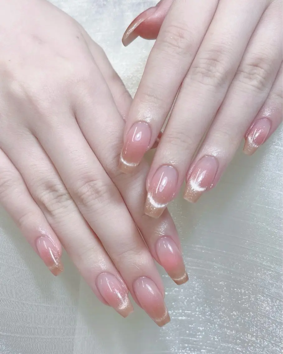 ネイル チークネイル フレンチネイル ハート キラキラネイル 韓国ネイル ハンドネイル ハンドケア Speraネイル 大宮店🎀のネイルデザイン