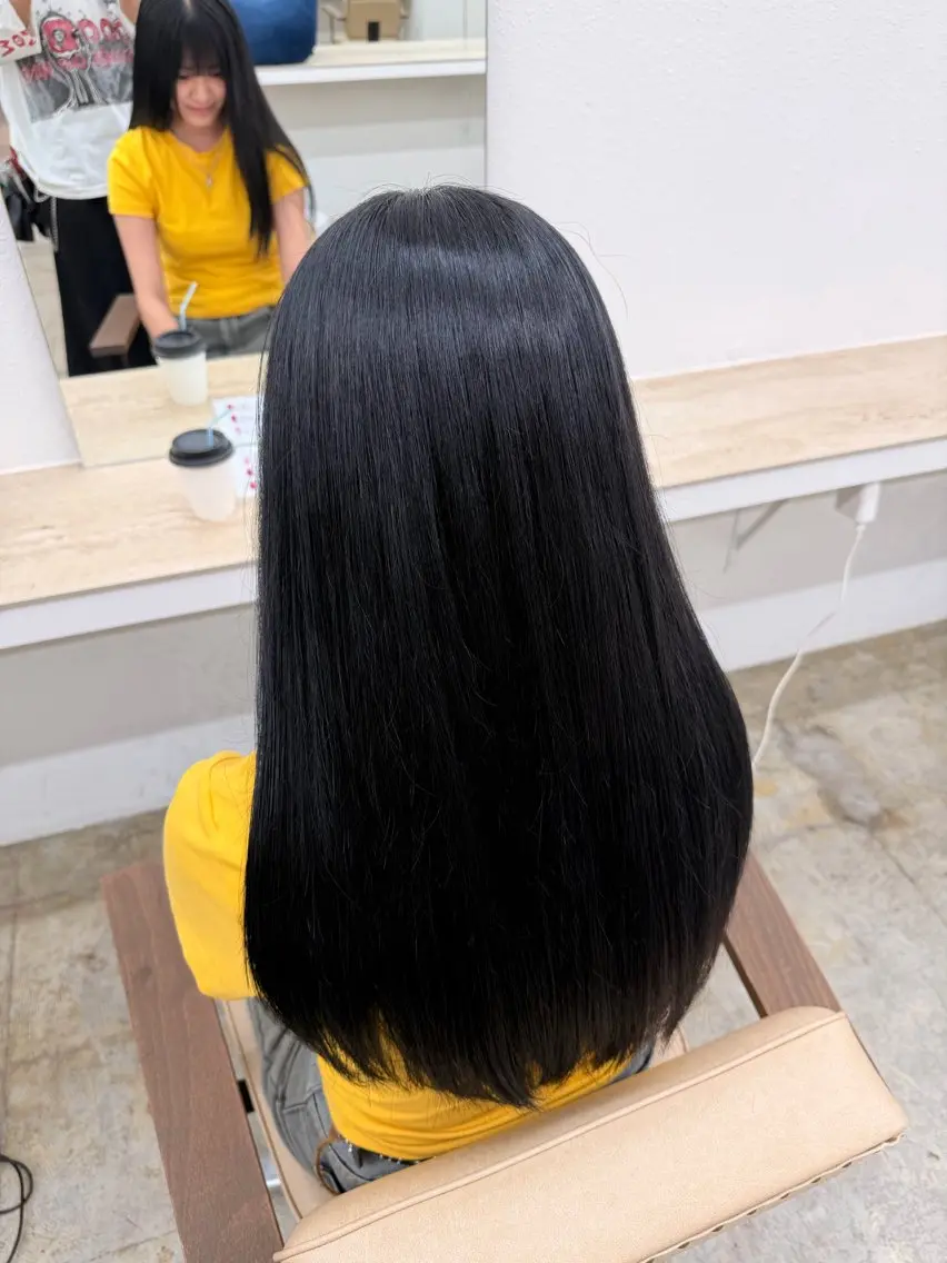 ロング カラー アッシュ ベージュカラー 黒髪 ブリーチ ブルーカラー 🦋ナチュラルカラー /ブリーチ🥀恵佑のヘアスタイル