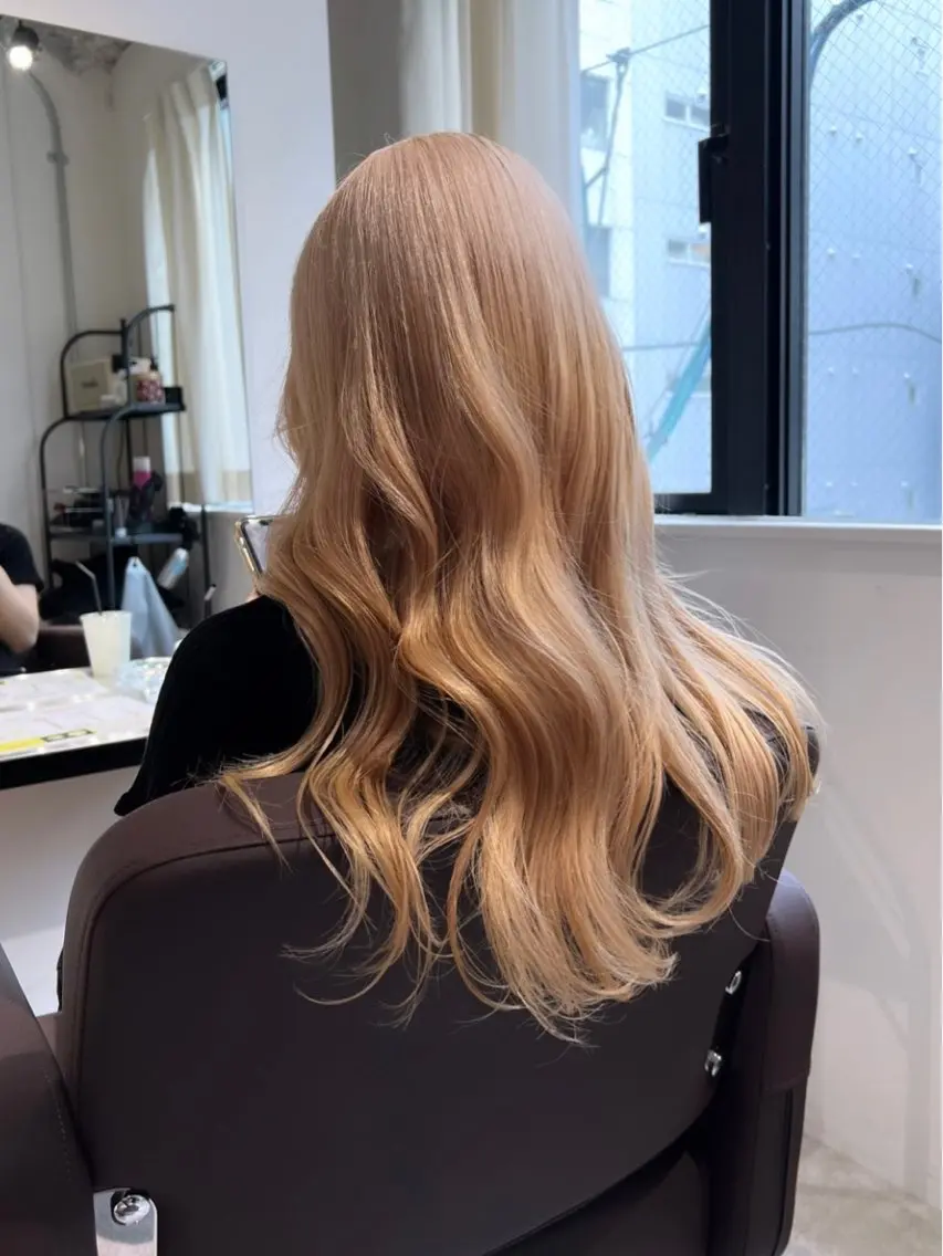 ロング カラー ブリーチ ケアブリーチ 透明感カラー デザインカラー ダブルカラー ハイトーン/ボブ 🎀sonokaのヘアスタイル