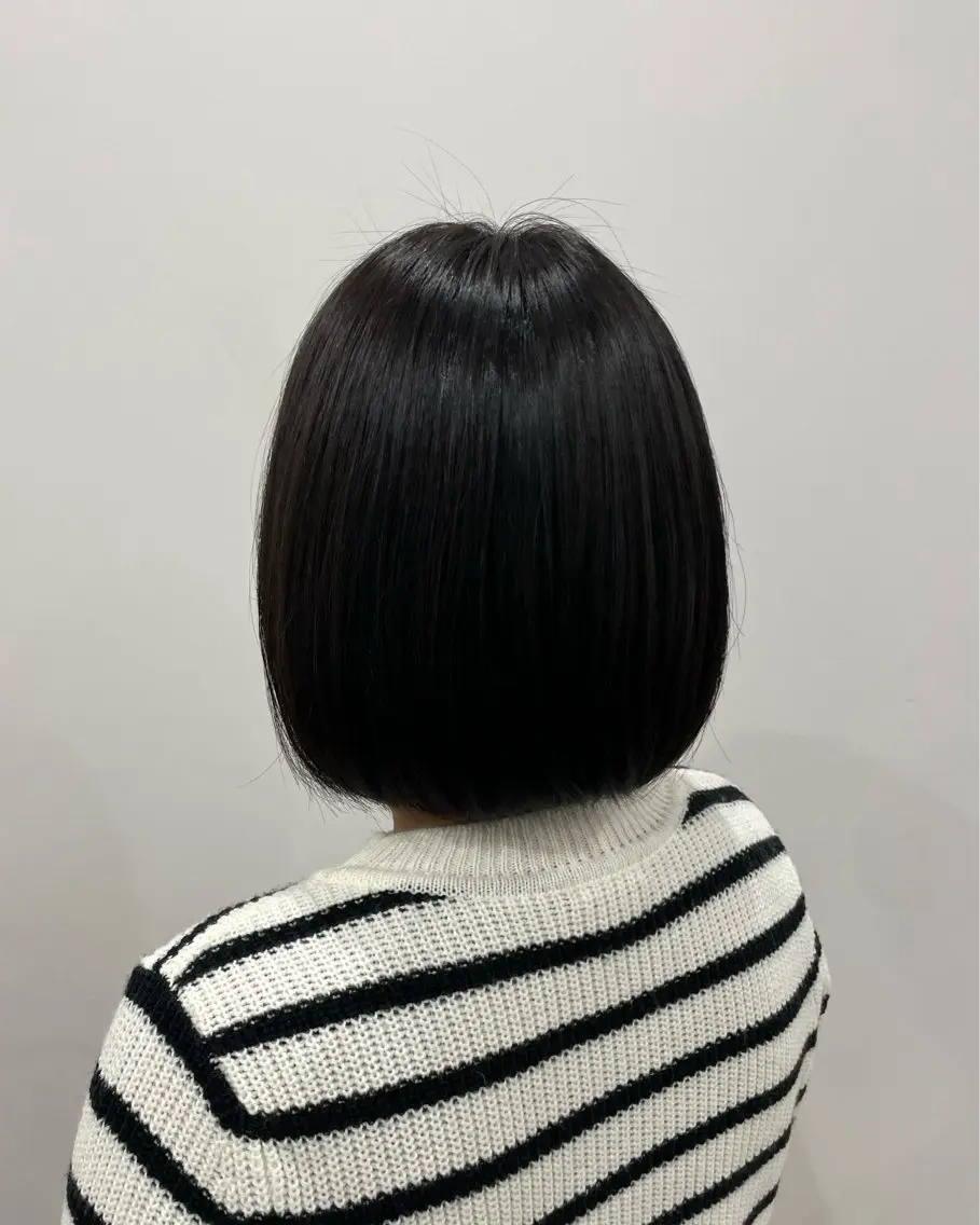 ミディアム カット 縮毛矯正 トリートメント ニシザカ マナのヘアスタイル
