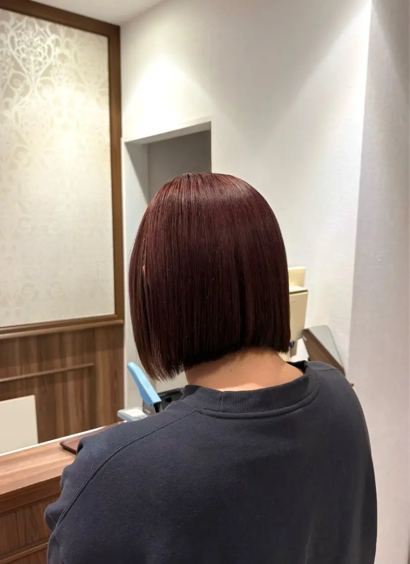ミディアム 切りっぱなしボブ ボブ カット トリートメント 小村 侑生のヘアスタイル