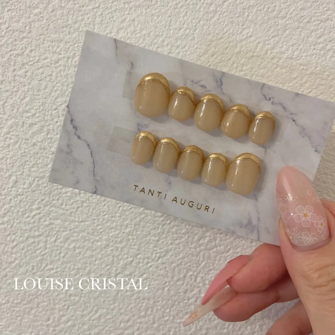 ネイル フレンチネイル ミラーネイル ハンドネイル LOUISE CRYSTALのネイルデザイン