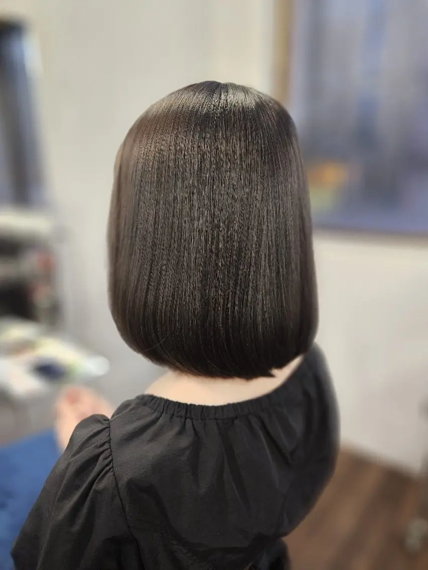 ミディアム カラー ワンレンボブ アッシュ ブルーカラー ボブ カット ヘアカラー トリートメント terra✂️川嶋 大輔のヘアスタイル