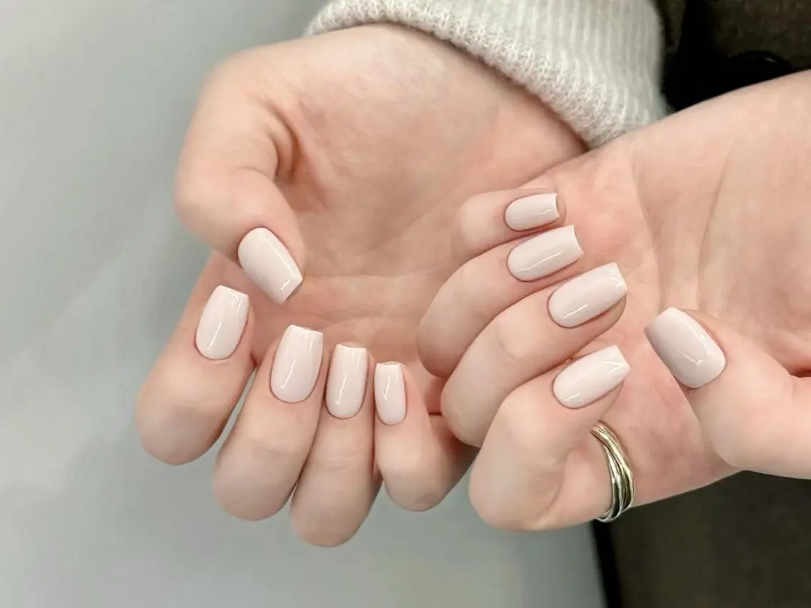 ネイル ジェルネイル ワンカラーネイル ピンク ショートネイル シンプルネイル ハンドネイル ハンドケア 🎀Momo 🎀のネイルデザイン