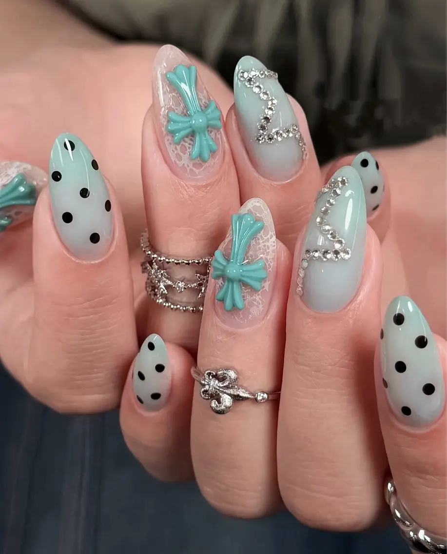 ネイル アートネイル オーロラネイル チークネイル フレンチネイル ガラスフレンチ ハンドネイル 🎀🎀YooLi Nail Salonのネイルデザイン