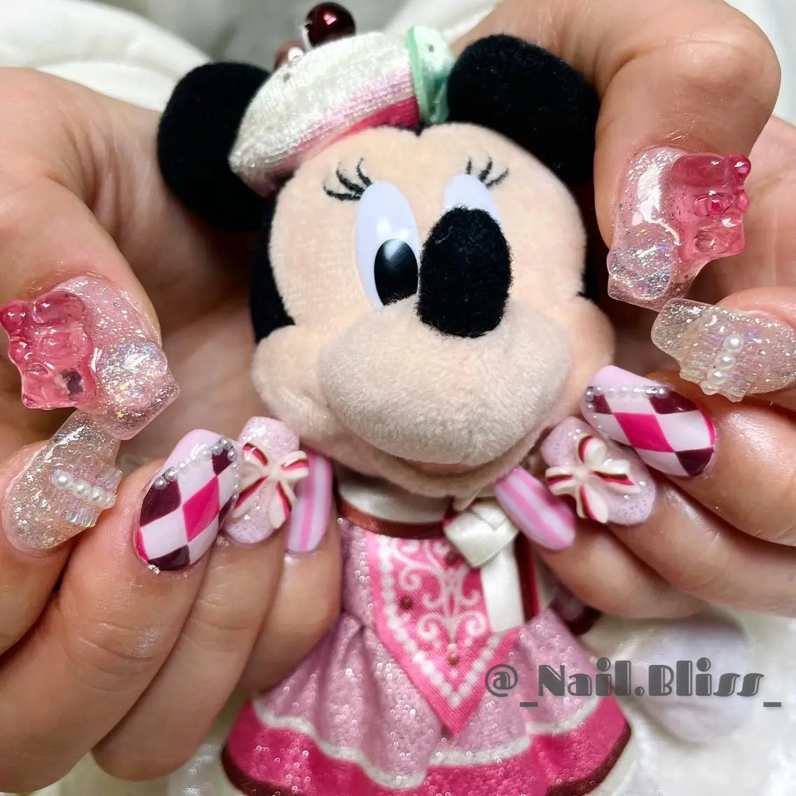 ネイル 持ち込み ハンドネイル NAIL BLISSのネイルデザイン