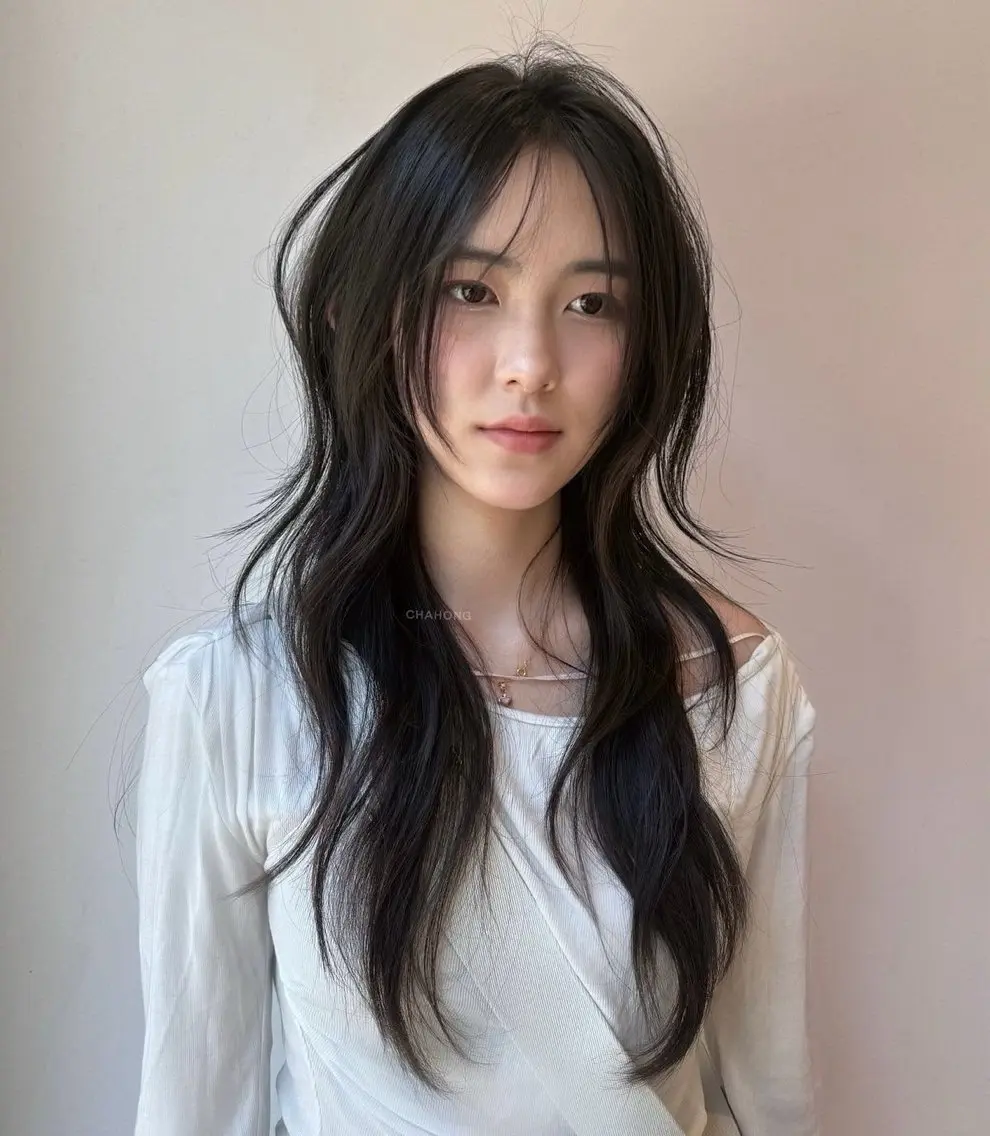ロング 🫧ロングレイヤー 韓国透明感カラー🫧のヘアスタイル