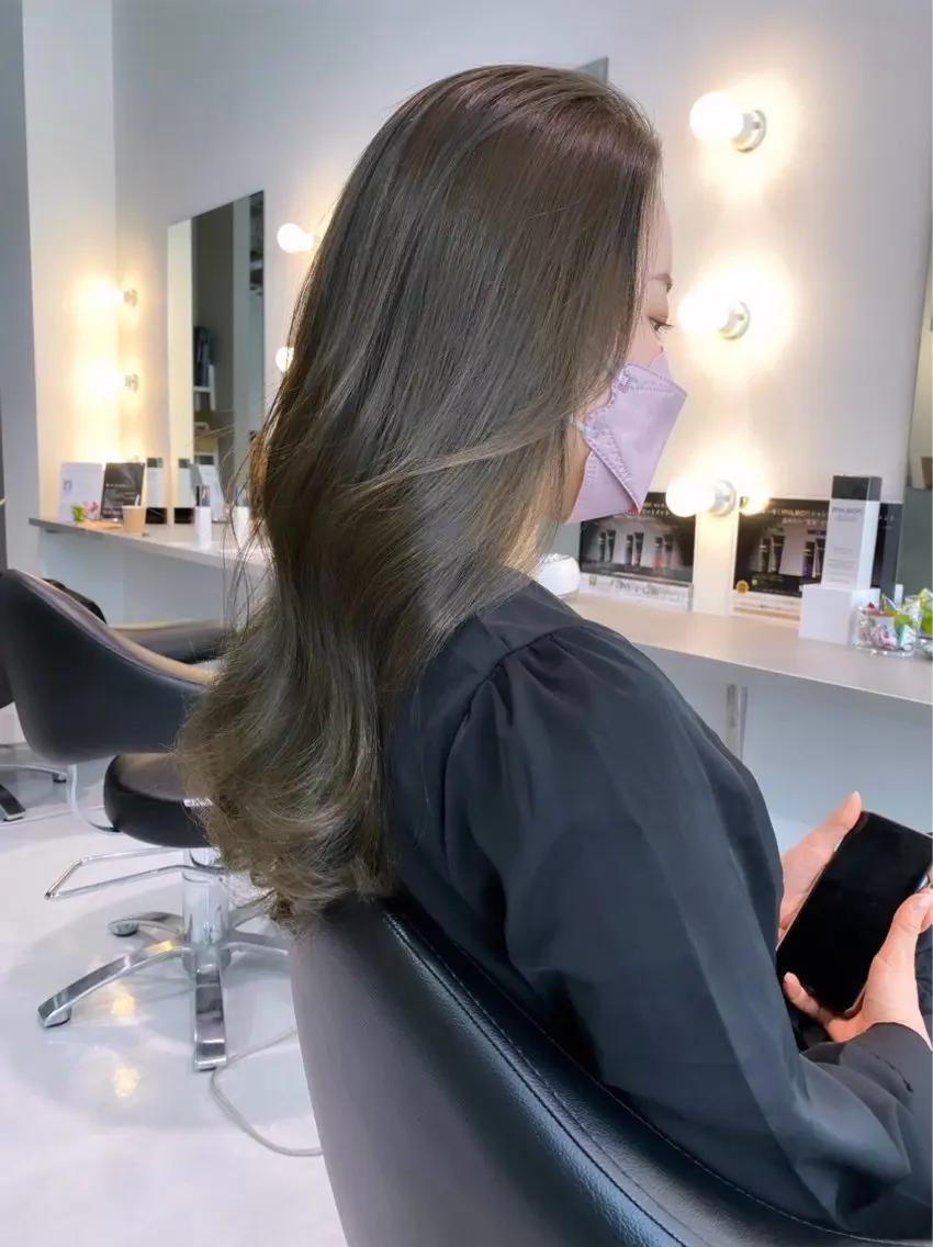 ロング カラー 透明感カラー オリーブカラー 掛田 翔のヘアスタイル