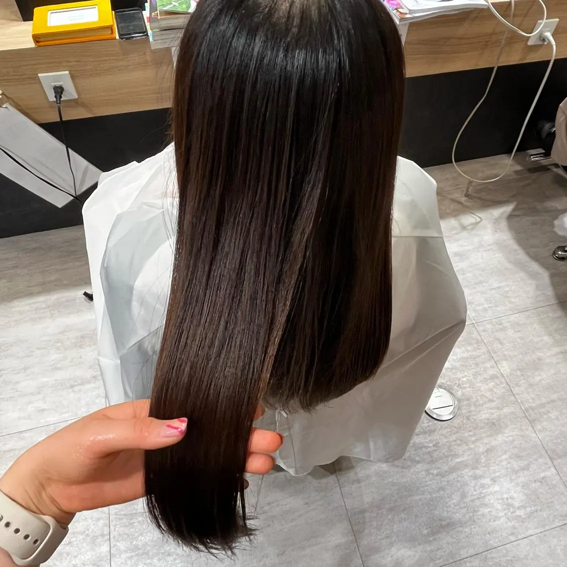 ロング パーマ ストレートパーマ 鈴木 ほのかのヘアスタイル